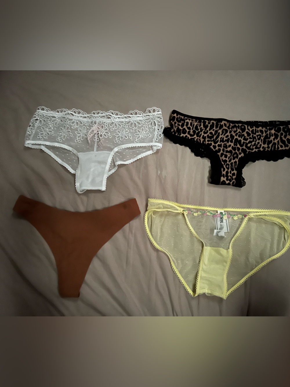 Victoria’s Secret panties set of 4 size S